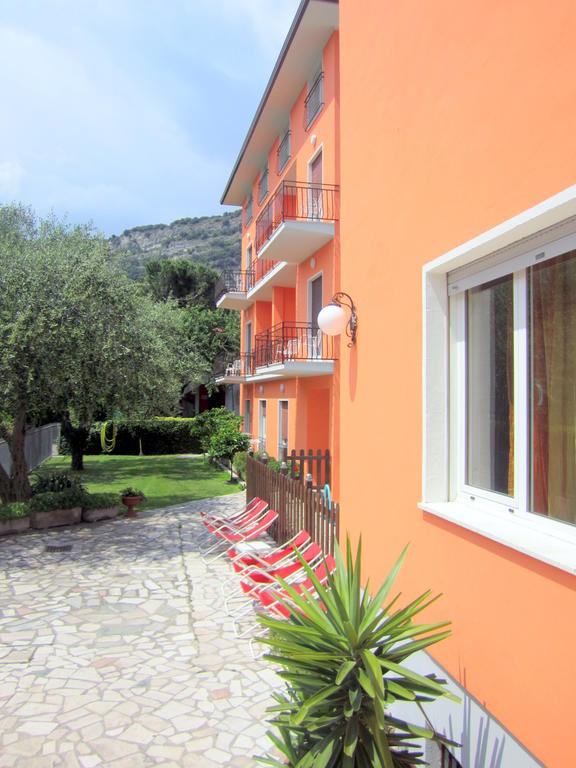 Albergo Villa Mimosa Torbole Sul Garda Extérieur photo